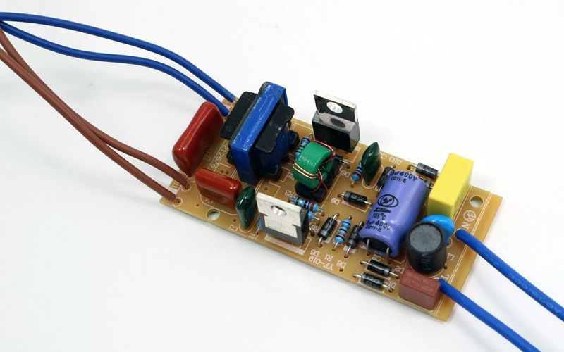 LED灯带需要镇流器吗？一篇文章讲清楚